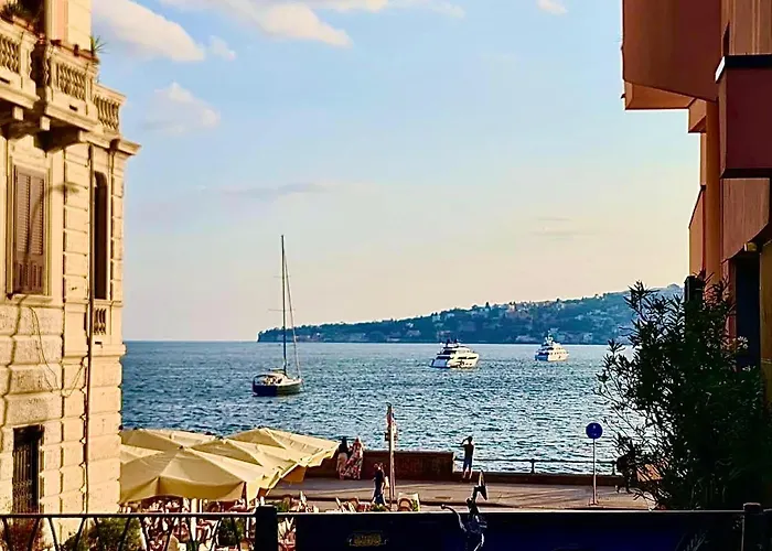 Napoli Storia e Mare